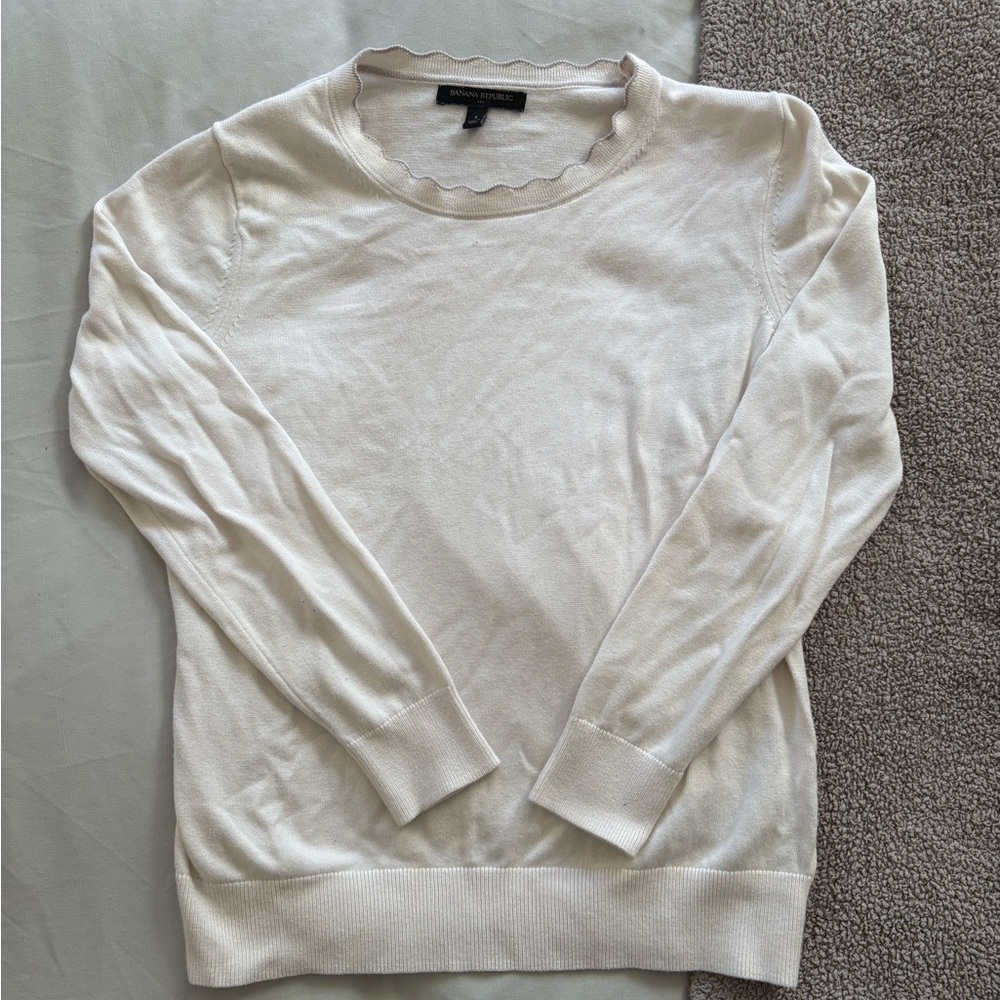 Banana Republic Cream Crewneck Sweater